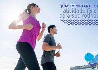 pessoas correndo demonstrando importância da hidratação na atividade física